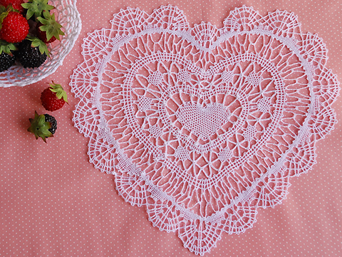 ホワイトハートドイリー(ハート型) 通販ページ