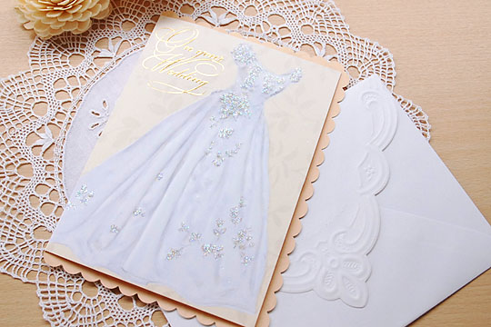 純白ラメ入りウェディングドレスの結婚おめでとうグリーティングカード キャロルウィルソングリーティングカード販売